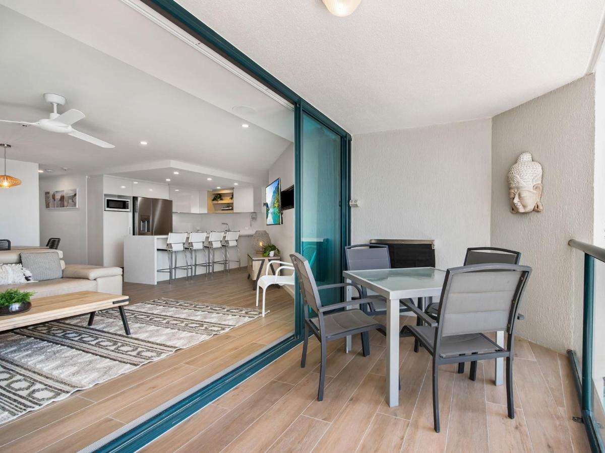 Peninsular Beachfront Resort Mooloolaba Bagian luar foto