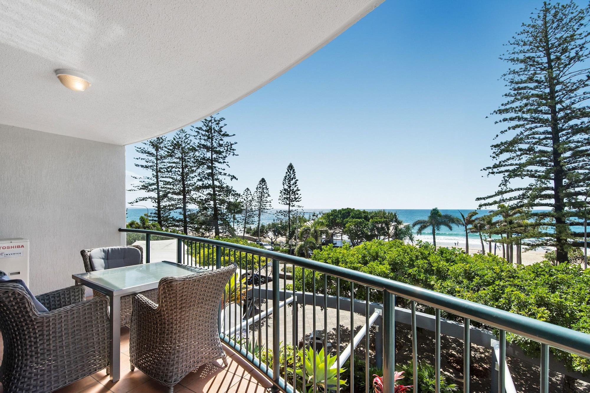 Peninsular Beachfront Resort Mooloolaba Bagian luar foto