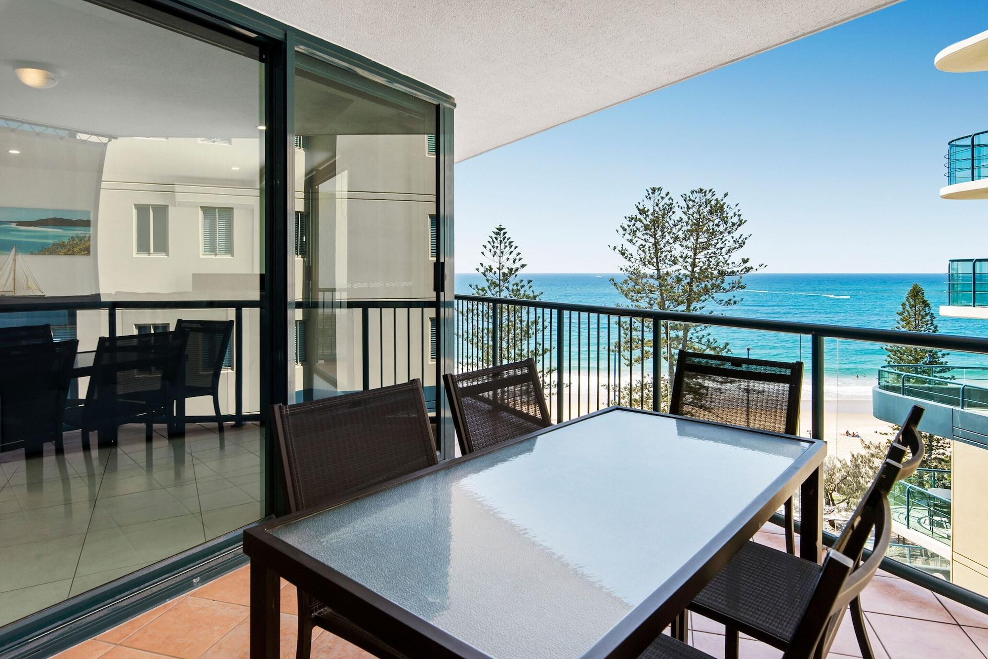 Peninsular Beachfront Resort Mooloolaba Bagian luar foto